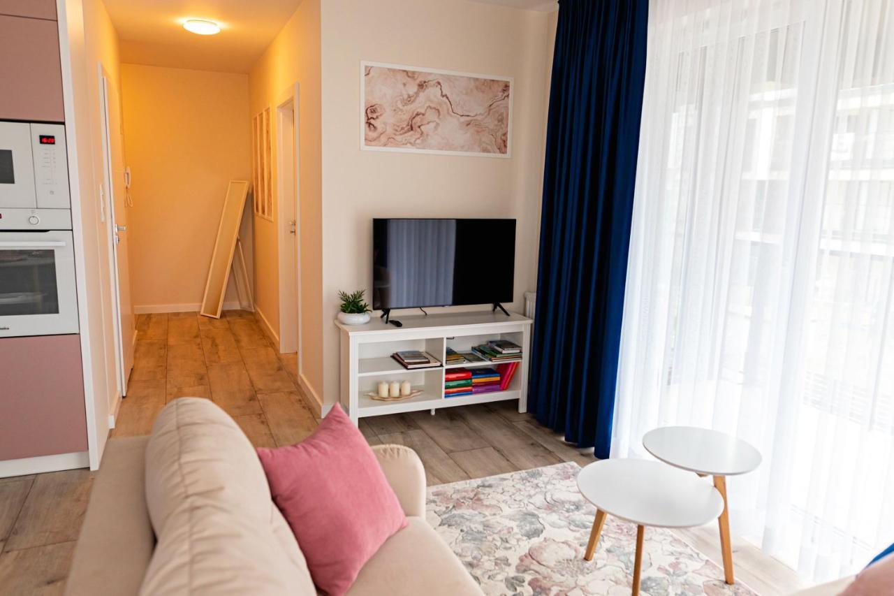 Apartament Bella Rosa Z Podziemnym Parkingiem Kielce Exterior photo